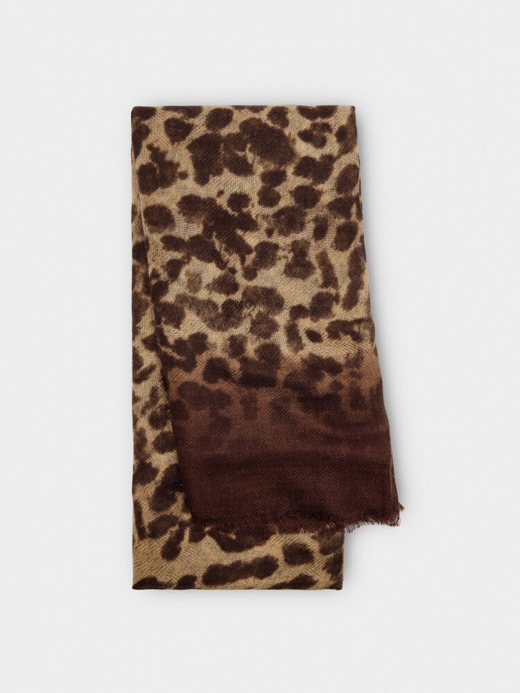Pañuelo Estampado Animal beige