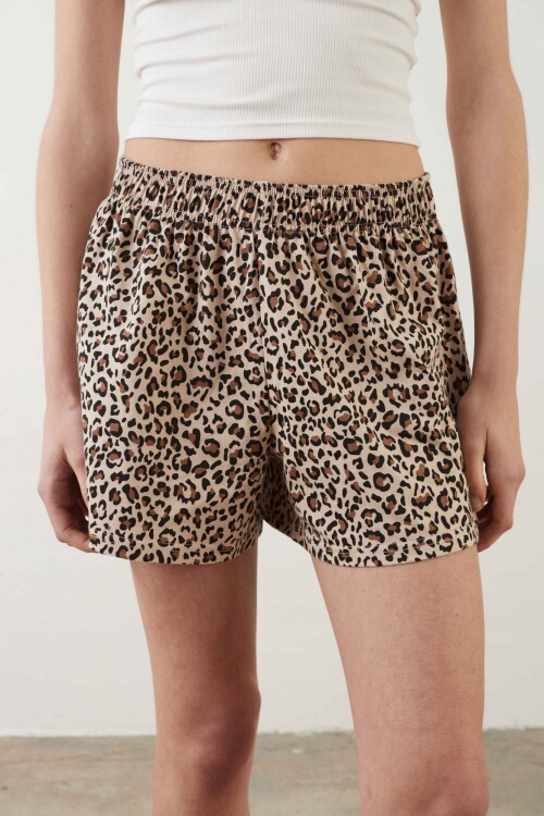 Short Olia Leopardo