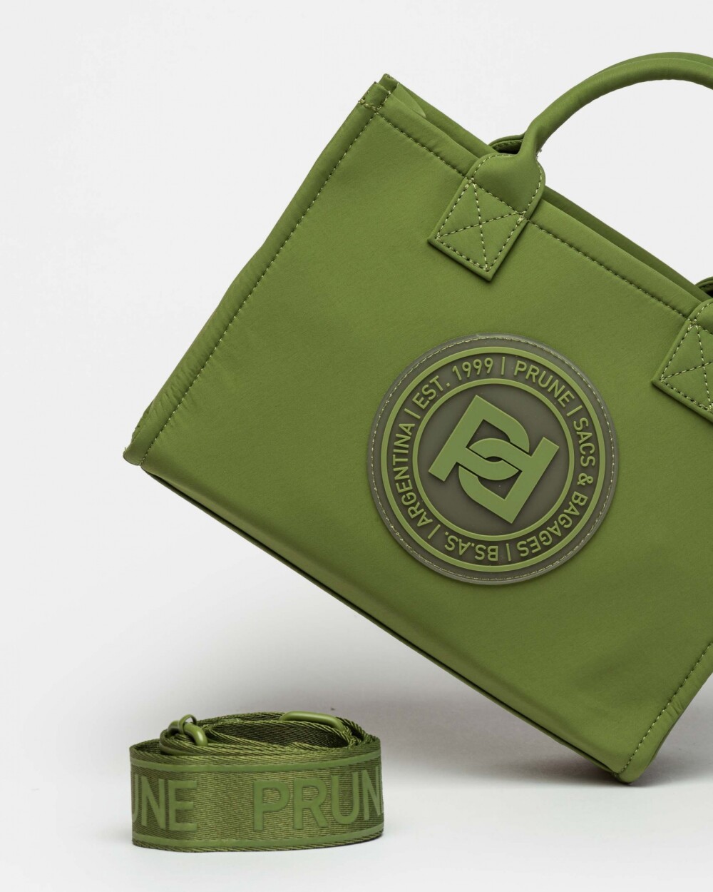 Cartera de mano Elena en nylon Verde