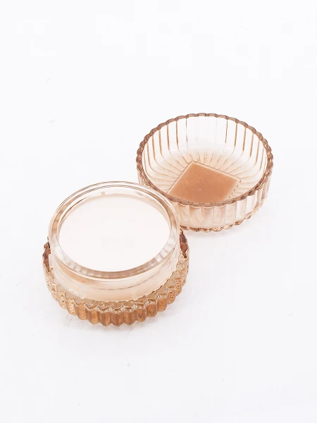 VELA EN FRASCO CON TAPA VAINILLA BEIGE