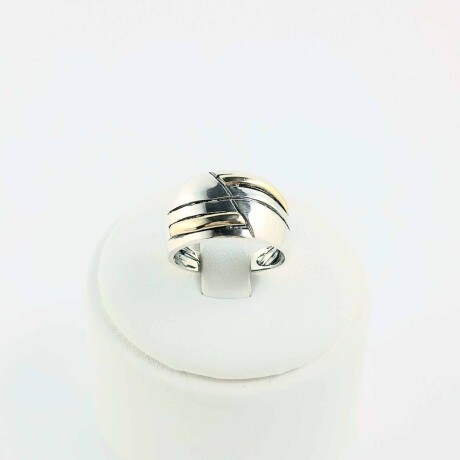 Anillo de Plata 925 con double de Oro 18k. Anillo de Plata 925 con double de Oro 18k.