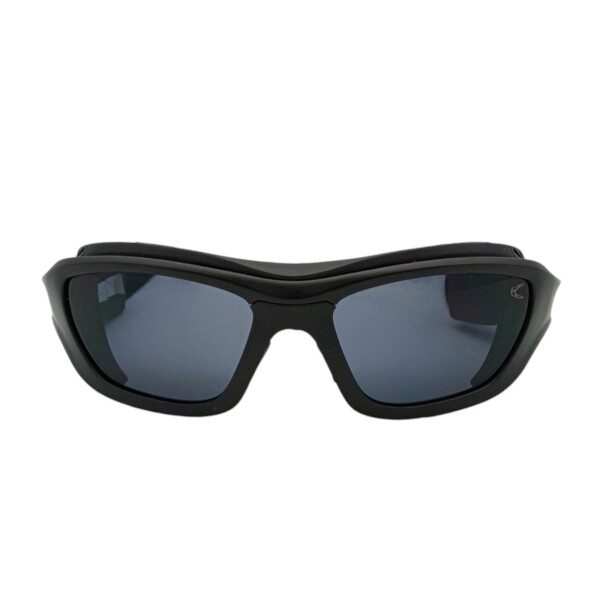 CM000020 negrouniforme