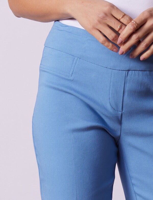 Capri Pull On AZUL CLARO