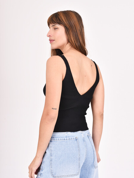 MUSCULOSA ABRIL NEGRO