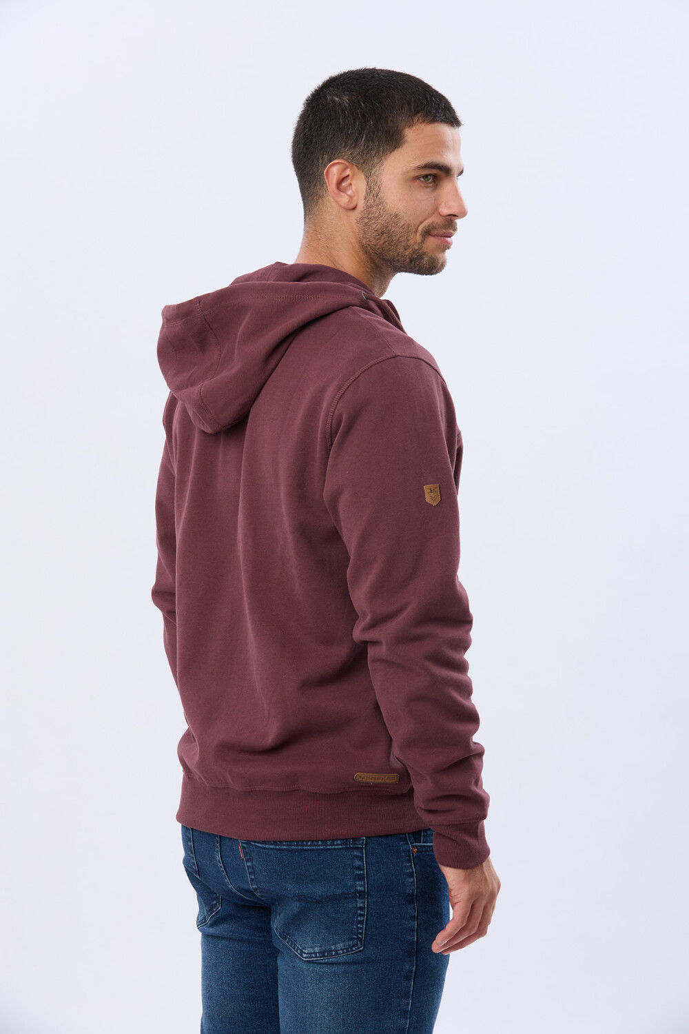 CANGURO CON CAPUCHA Bordo