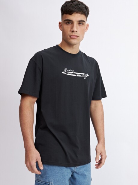 REMERA PUSHING NEGRO