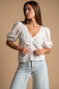 Blusa Bordada Frunces Nacar