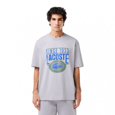 CAMISETA LACOSTE LOOSE FIT COTTON JERSEY PRINT GRIS