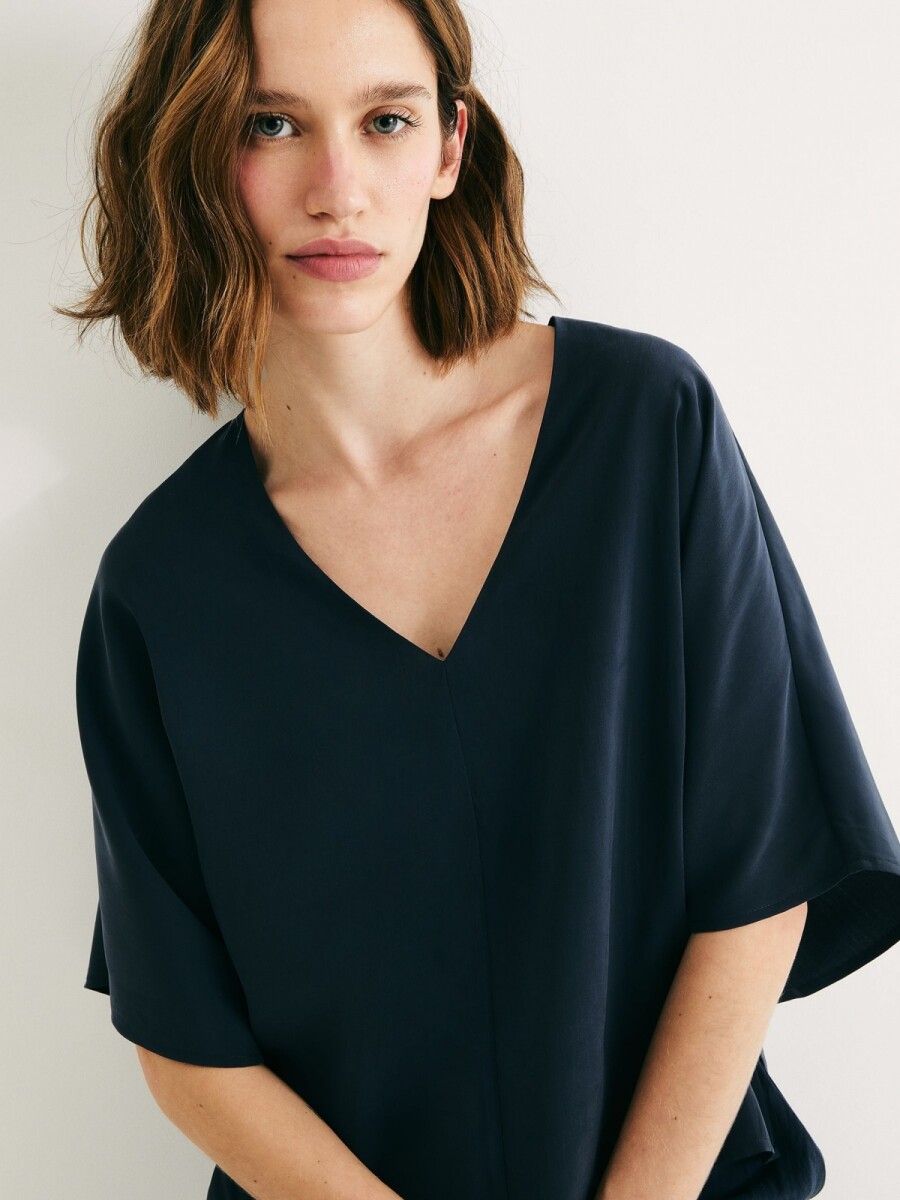 BLUSA DE CUELLO EN V - AZUL 