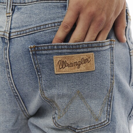 Jean Wrangler de Hombre - GREENSBORO JEAN - W72GRB0STN ELD