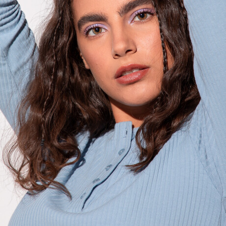 REMERA VIRREYES Celeste Grisáceo