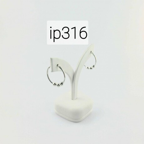 Par de aros de plata 925 con cuentas. Par de aros de plata 925 con cuentas.