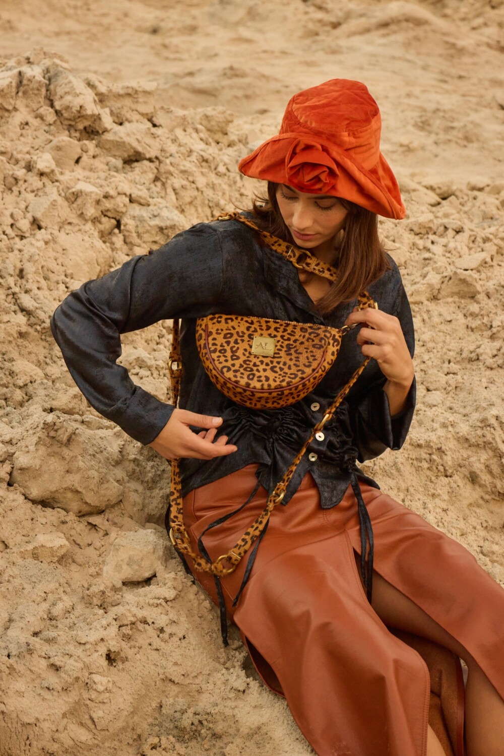 Brassy Bag Print Camel