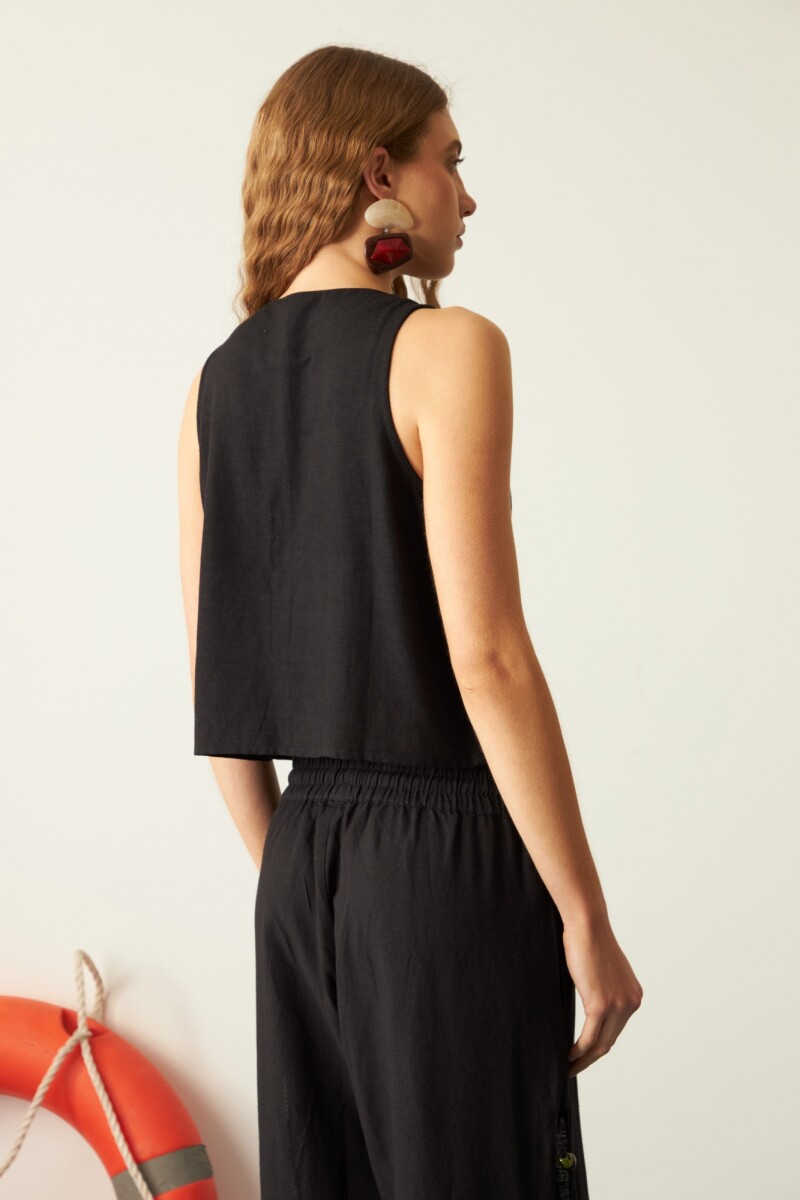 Top con piedras negro