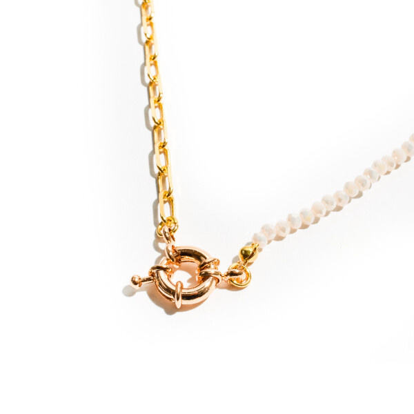 Collar bronce con blanco Collar bronce con blanco