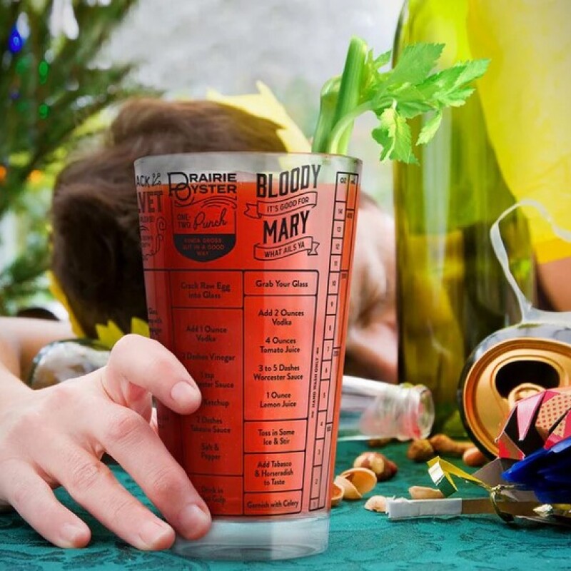 Vaso de vidrio medidor Hangover