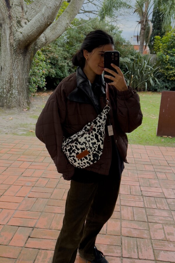 Leather Fanny Pack Cowhide Crudo / Negro