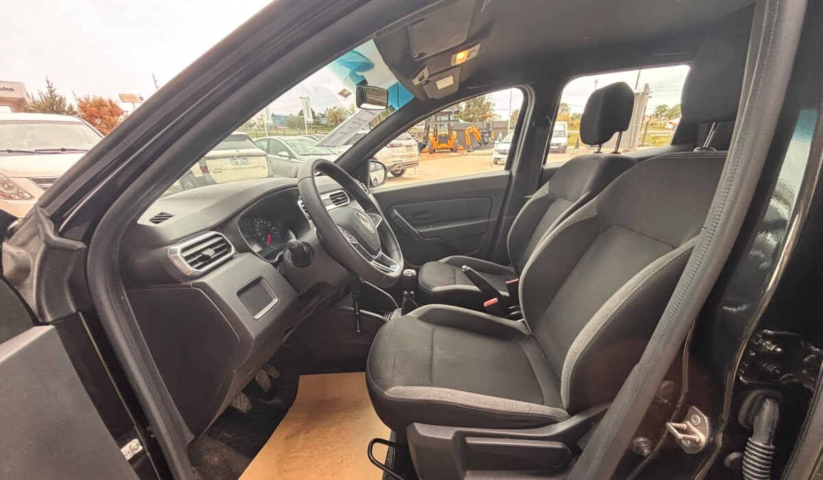 Renault Duster 1.6 ZEN MT - 2022 Renault Duster 1.6 ZEN MT - 2022
