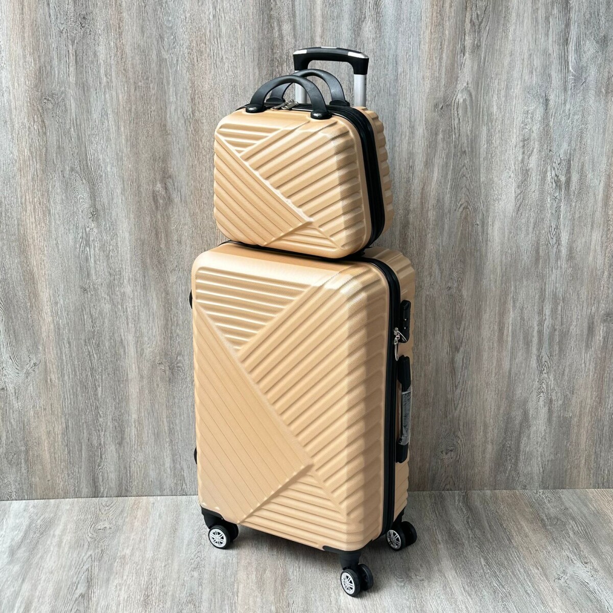 Set Valija Carry On De Cabina + Neceser Beauty Rígido 