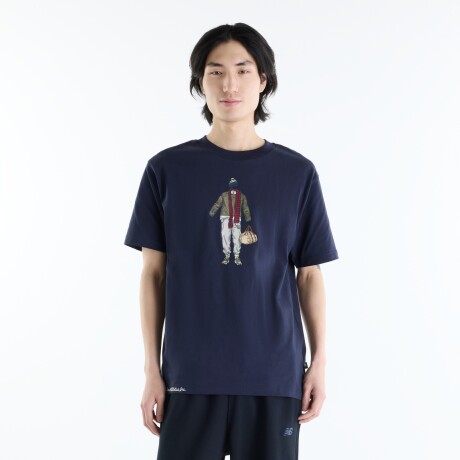 Remera New Balance de Hombre - Varsity - MT6275EODNT NAVY BLUE