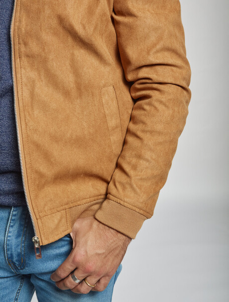 Campera bomber gamuza tostado