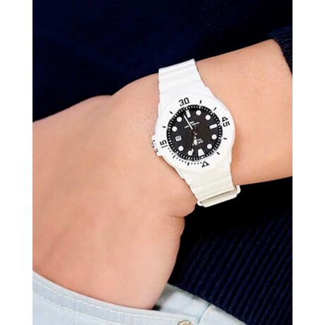 Reloj análogo Casio resistente al agua Reloj análogo Casio resistente al agua