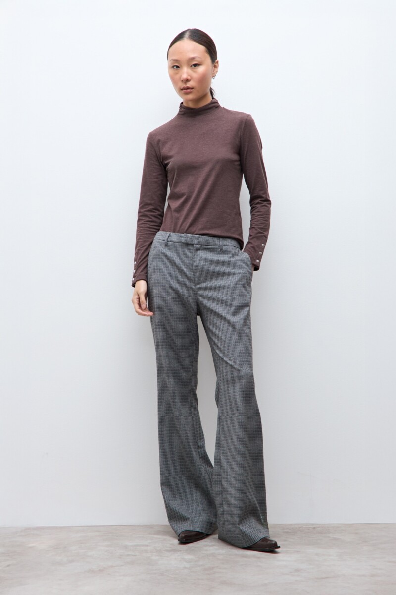 Media polera con frunces chocolate melange