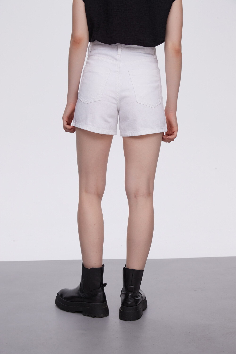 Short Karime Blanco