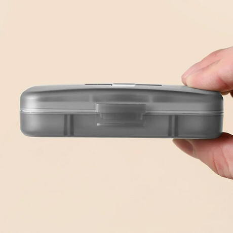 Pastillero para viaje Negro