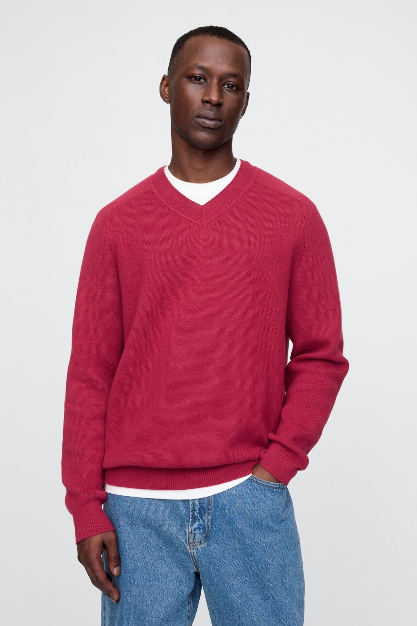 Buzo Cashsoft Cuello V Hombre Beet Red 19-2030 Tcx