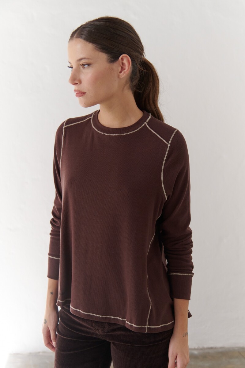 REMERA A CHOCOLATE