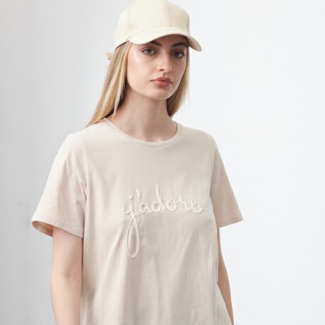 REMERA ADORE Tostado