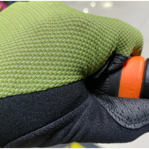 GUANTES LARGOS MONITOR IGNITE VERDE