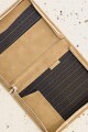Dossier con cierre en simil Beige