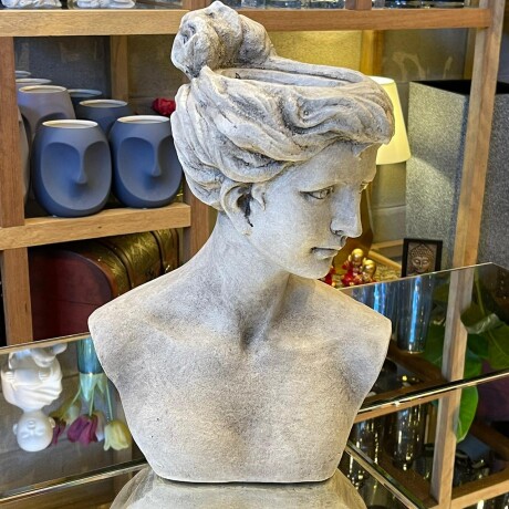 Escultura Cabeza Grecia Maceta Efecto Piedra Altura 37cm x Largo 28cm x Ancho 14cm Escultura Cabeza Grecia Maceta Efecto Piedra Altura 37cm x Largo 28cm x Ancho 14cm