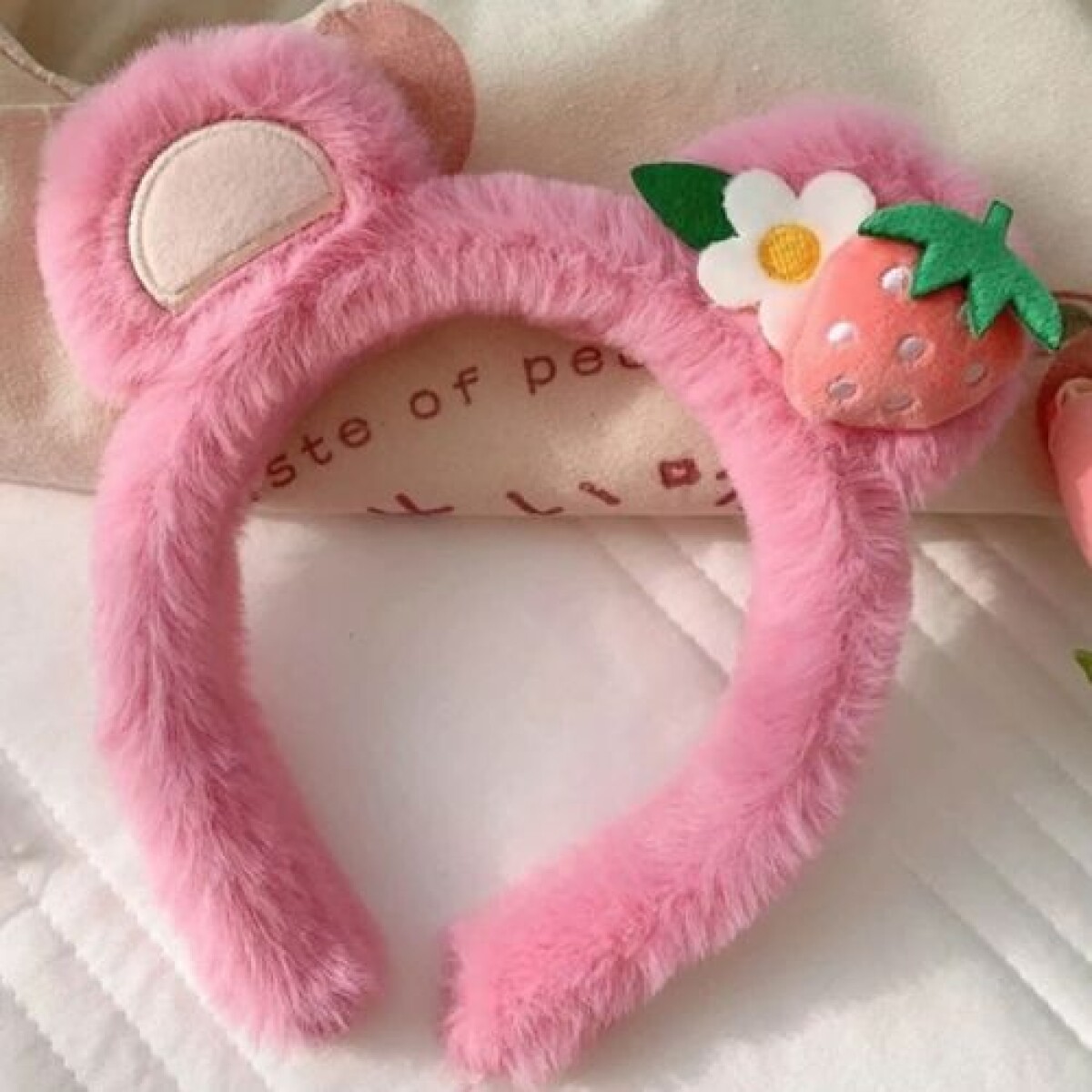 Vincha peluda con orejas de osito rosa - Vincha Peluda Con Orejas De Osito Rosa 