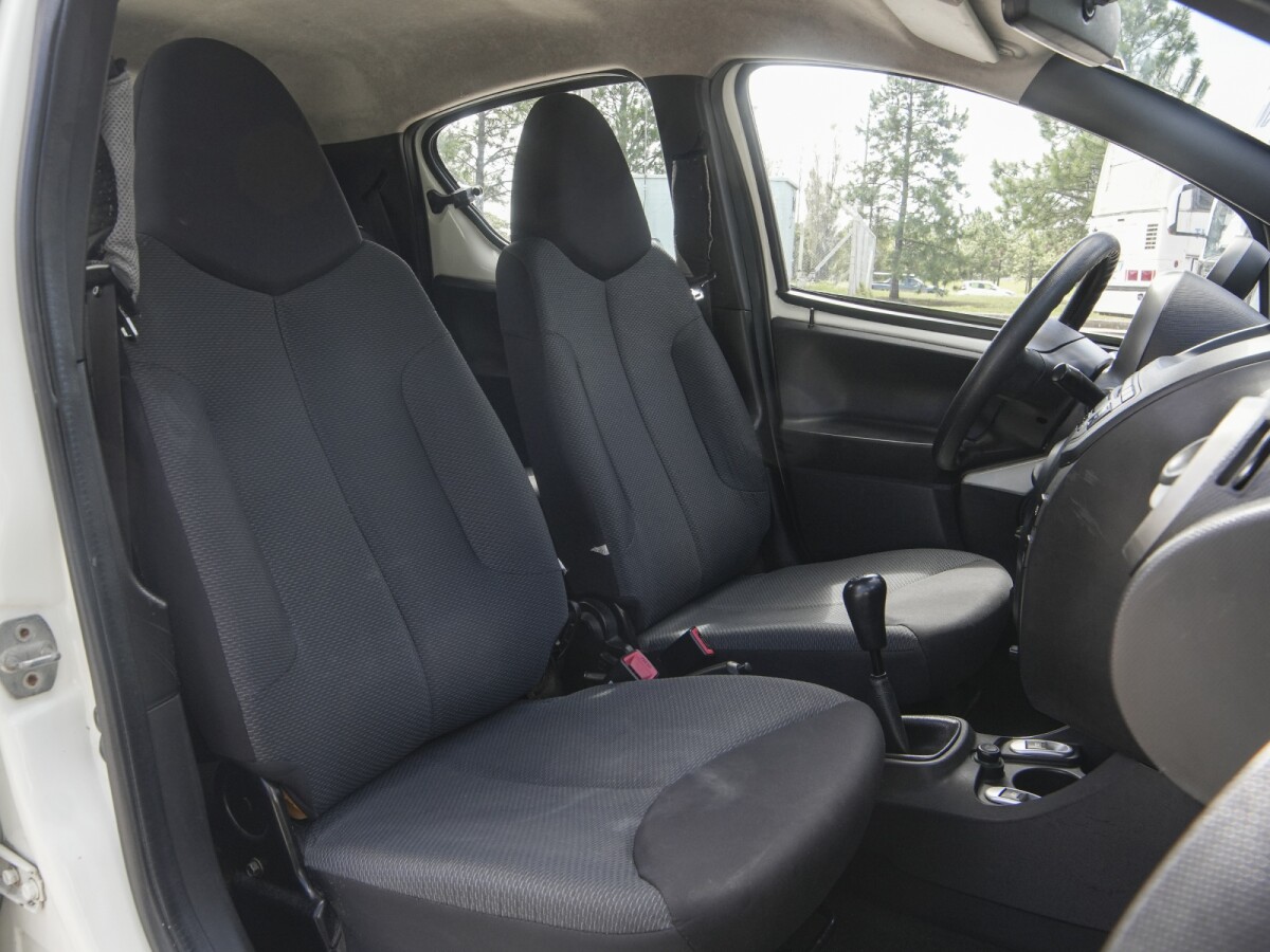 BYD F0 GLXI 1.0 Extra Full | Permuta / Financia BYD F0 GLXI 1.0 Extra Full | Permuta / Financia