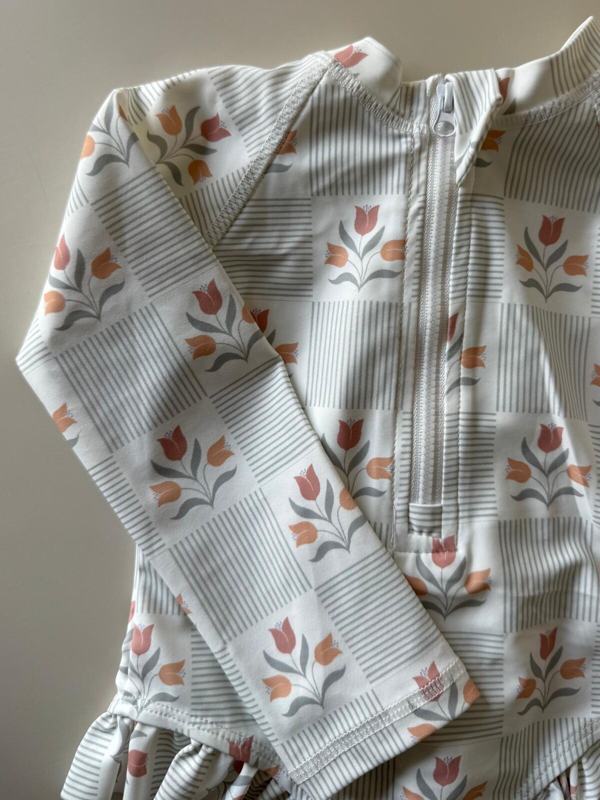 Traje de Baño Manga larga Tulipán (UV UPF 50+) Traje de Baño Manga larga Tulipán (UV UPF 50+)