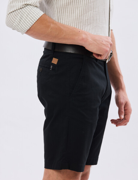 BERMUDA CLASICA Negro