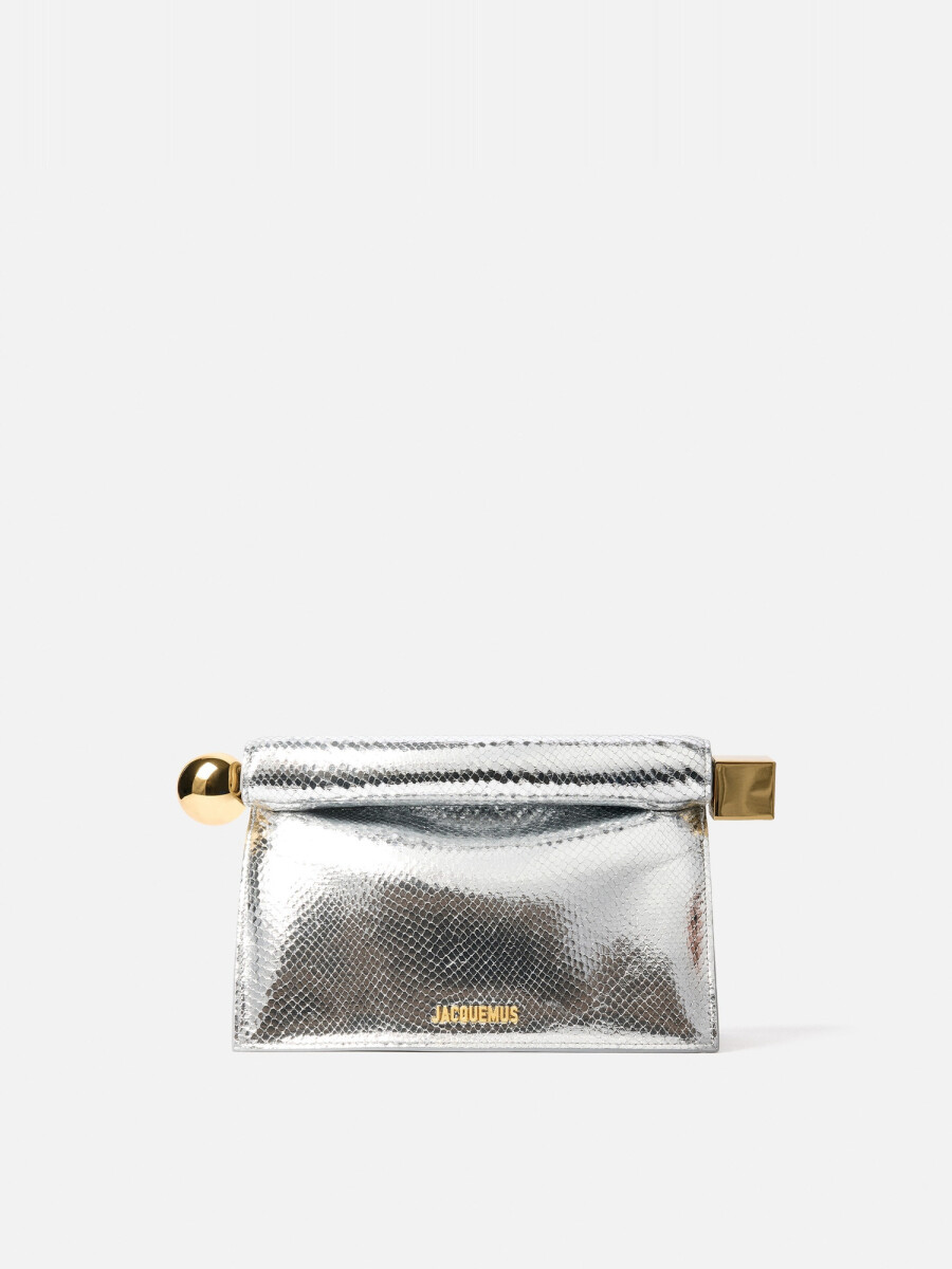 LA POCHETTE ROND CARRE 