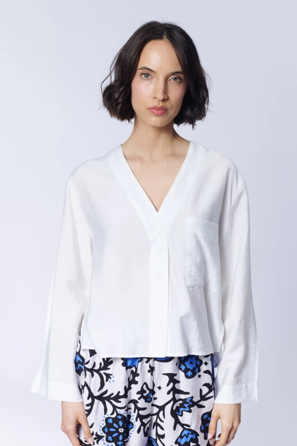 Camisa cuello v Blanca