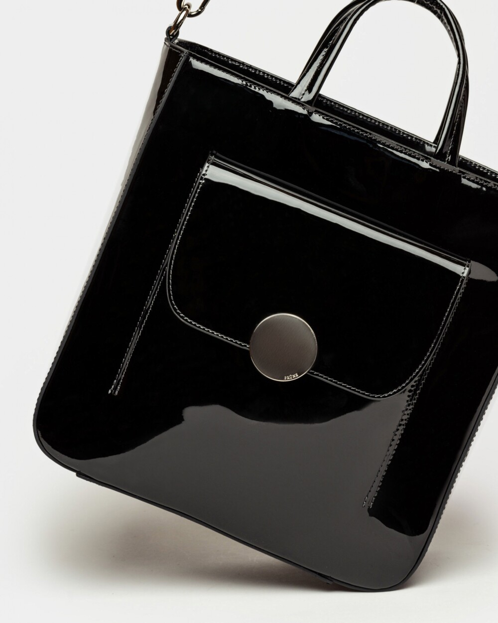 Shopper The Circle en cuero charol Negro