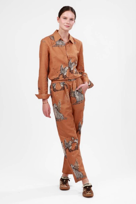 Camisa Astrology Almond Camisa Astrology Almond