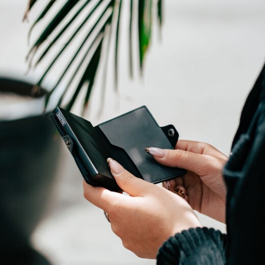 Billetera Baleine Kansas Space - Negro Billetera Baleine Kansas Space - Negro