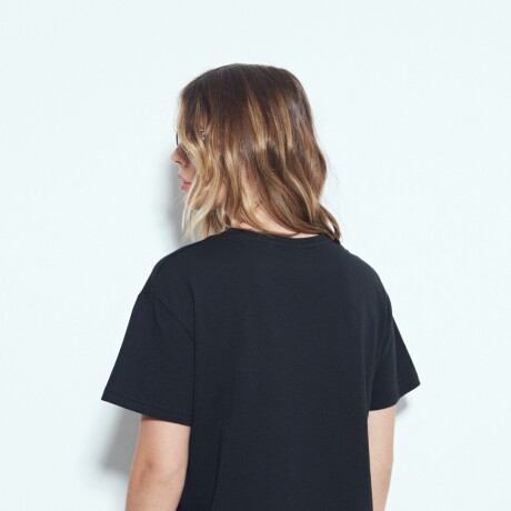 REMERA TARUMÁ Negro