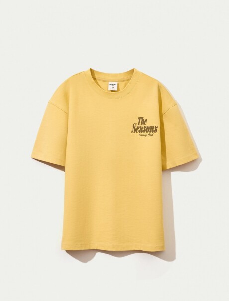 CAMISETA INFANTIL OVERSIZED CON ESTAMPA AMARILLO