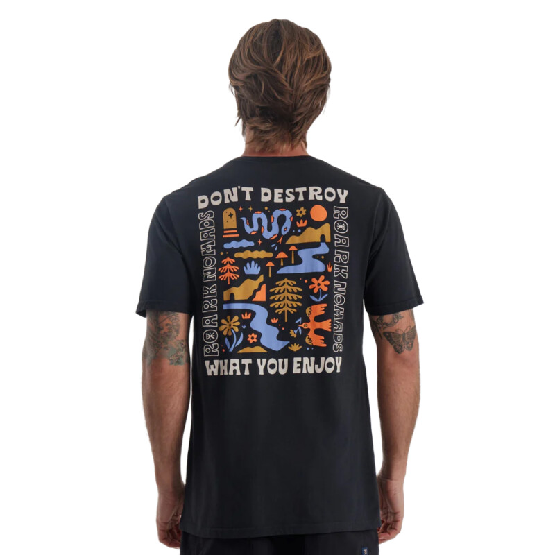 Remera Roark Nomads - Negro Remera Roark Nomads - Negro