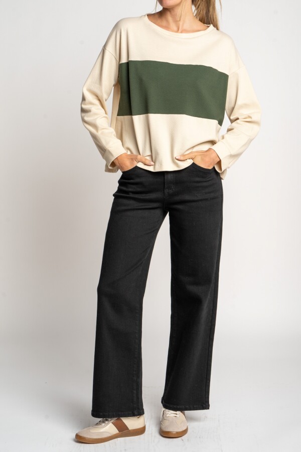 Sweater Arena