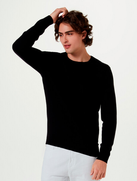 BUZO MASCULINO TEJIDO ESCOTE A LA BASE NEGRO