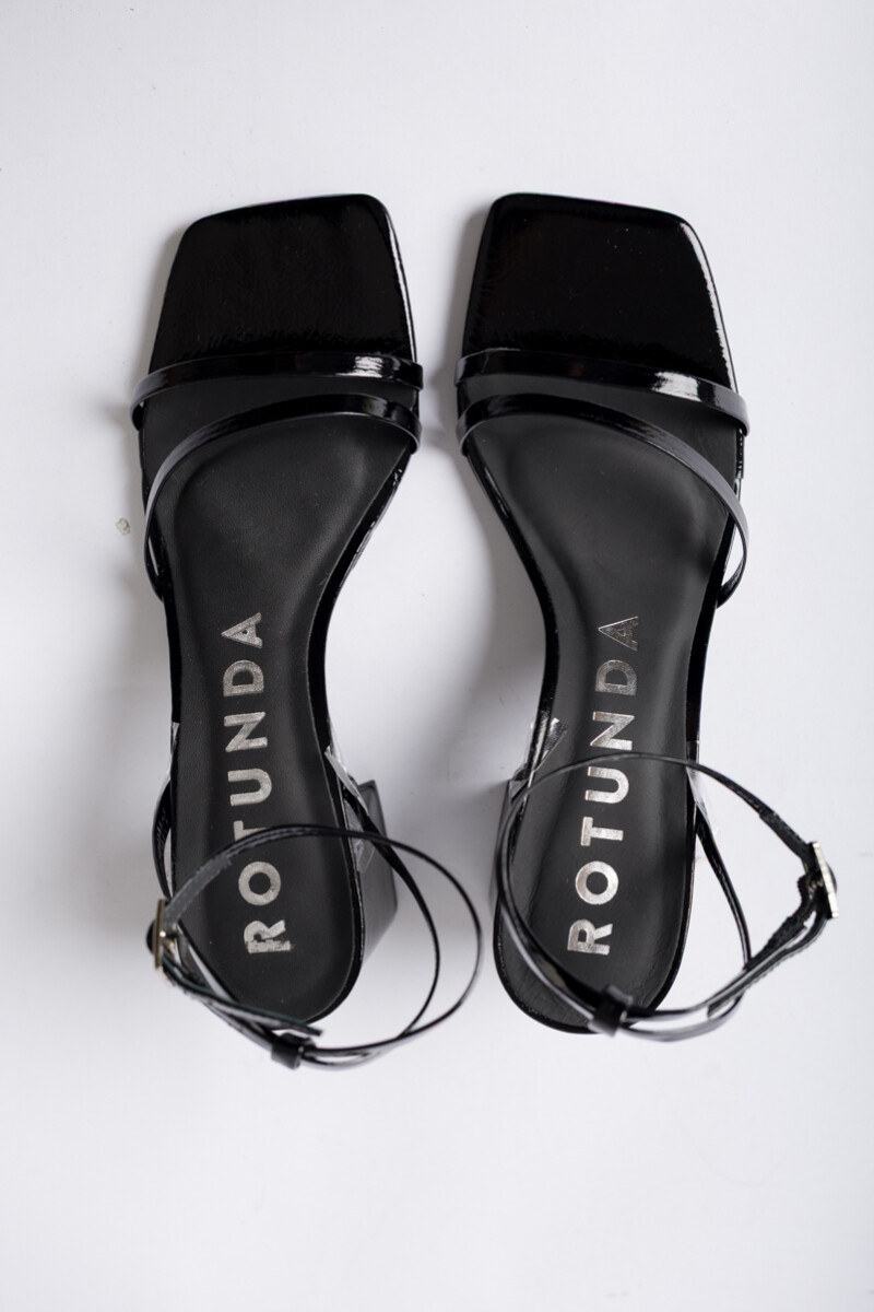 Alpa Black
